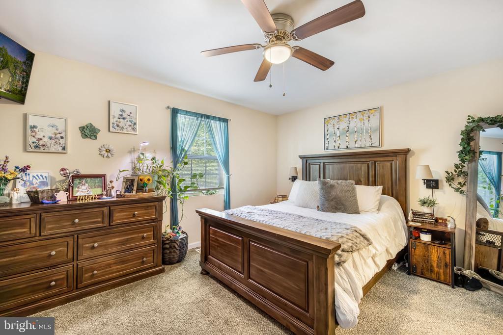 11205 CHANCELLOR MEADOWS LN, LOCUST GROVE, Virginia 22508, 3 Bedrooms Bedrooms, ,2 BathroomsBathrooms,Residential,11205 CHANCELLOR MEADOWS LN,VASP2041398 MLS # VASP2041398