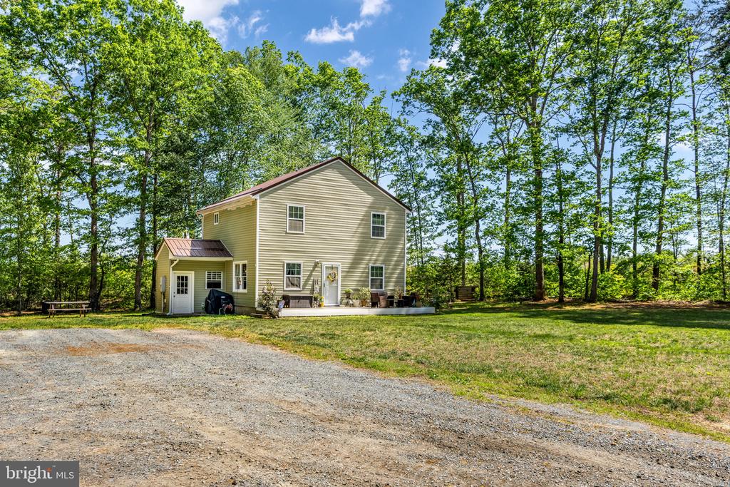 11205 CHANCELLOR MEADOWS LN, LOCUST GROVE, Virginia 22508, 3 Bedrooms Bedrooms, ,2 BathroomsBathrooms,Residential,11205 CHANCELLOR MEADOWS LN,VASP2041398 MLS # VASP2041398