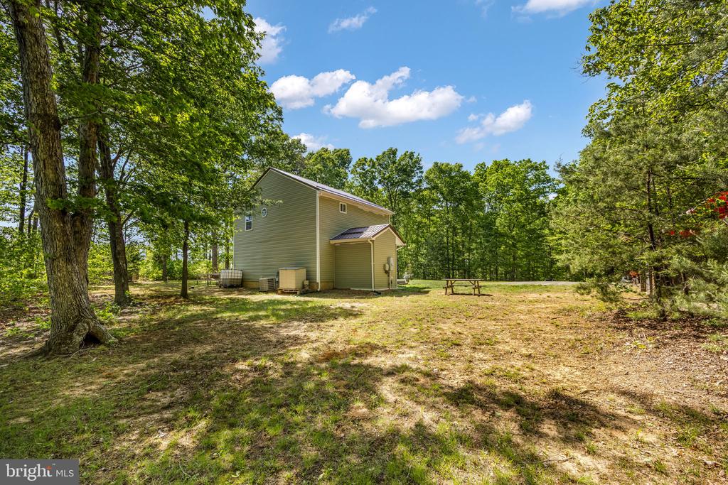 11205 CHANCELLOR MEADOWS LN, LOCUST GROVE, Virginia 22508, 3 Bedrooms Bedrooms, ,2 BathroomsBathrooms,Residential,11205 CHANCELLOR MEADOWS LN,VASP2041398 MLS # VASP2041398