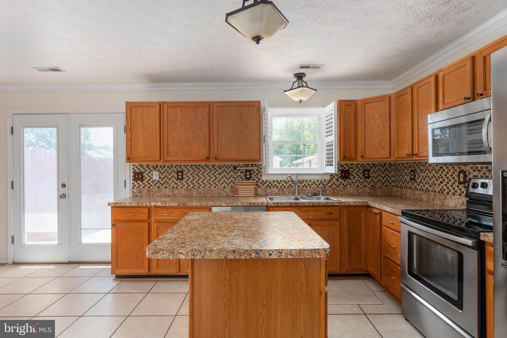 4530 LEIGHANN LN, FREDERICKSBURG, Virginia 22408, 2 Bedrooms Bedrooms, ,2 BathroomsBathrooms,Residential,4530 LEIGHANN LN,VASP2041528 MLS # VASP2041528