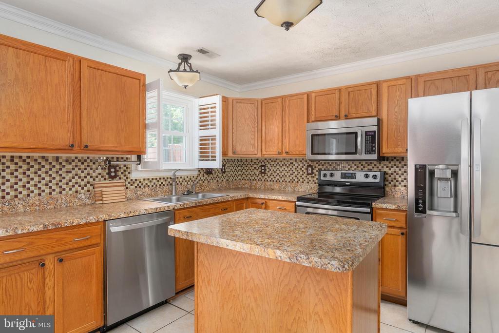 4530 LEIGHANN LN, FREDERICKSBURG, Virginia 22408, 2 Bedrooms Bedrooms, ,2 BathroomsBathrooms,Residential,4530 LEIGHANN LN,VASP2041528 MLS # VASP2041528
