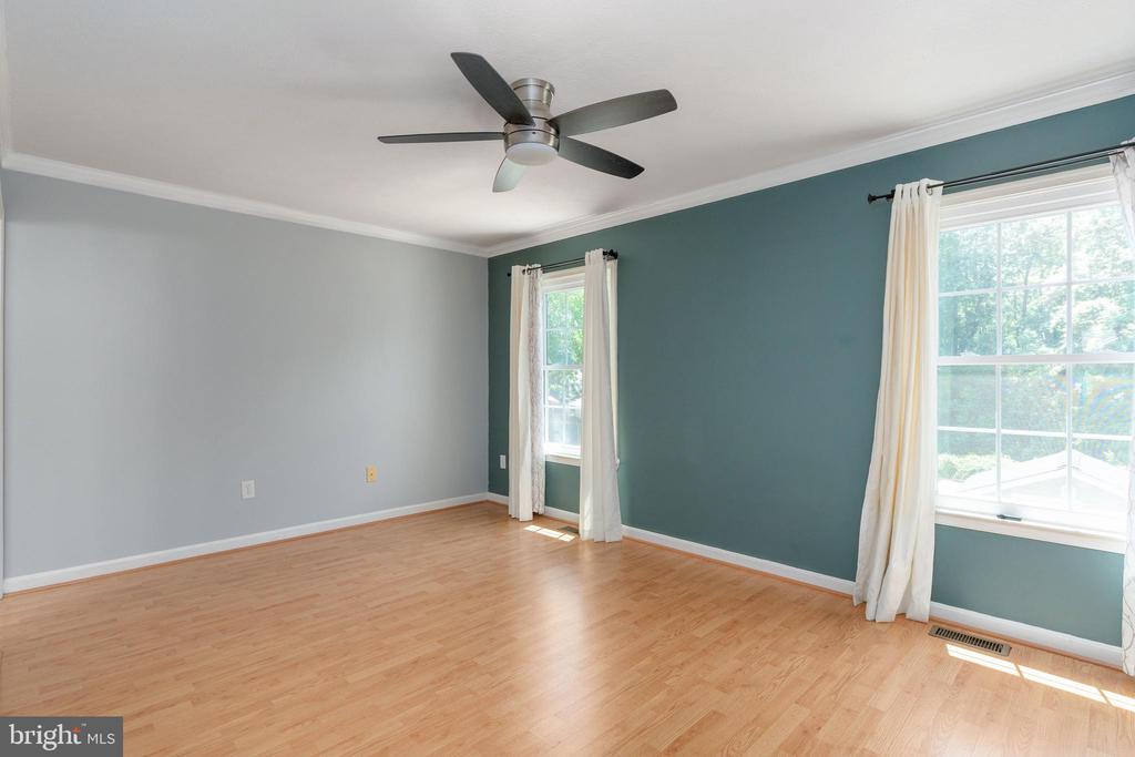 4530 LEIGHANN LN, FREDERICKSBURG, Virginia 22408, 2 Bedrooms Bedrooms, ,2 BathroomsBathrooms,Residential,4530 LEIGHANN LN,VASP2041528 MLS # VASP2041528