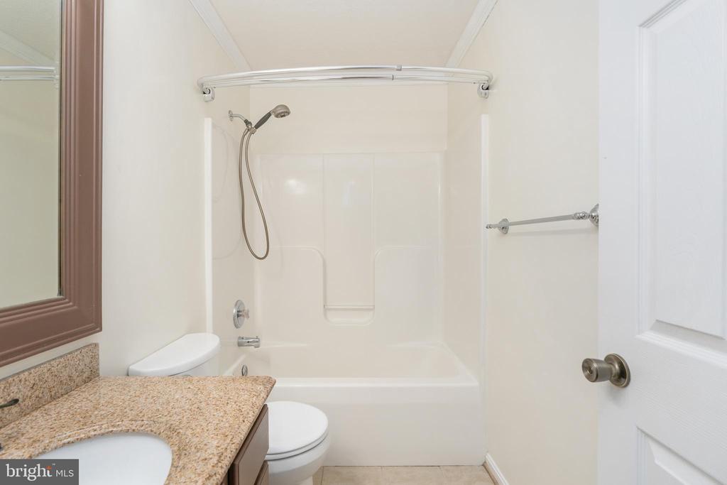 4530 LEIGHANN LN, FREDERICKSBURG, Virginia 22408, 2 Bedrooms Bedrooms, ,2 BathroomsBathrooms,Residential,4530 LEIGHANN LN,VASP2041528 MLS # VASP2041528