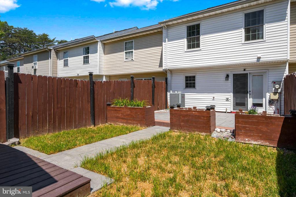 4530 LEIGHANN LN, FREDERICKSBURG, Virginia 22408, 2 Bedrooms Bedrooms, ,2 BathroomsBathrooms,Residential,4530 LEIGHANN LN,VASP2041528 MLS # VASP2041528