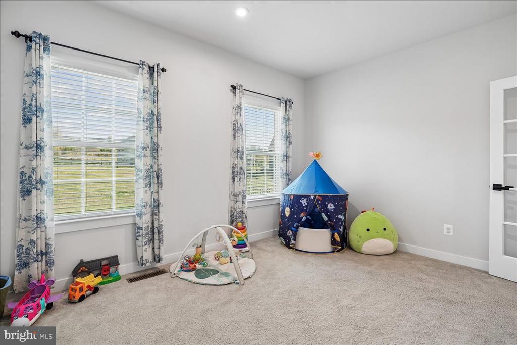 8016 INTERNATIONAL DR, WARRENTON, Virginia 20187, 4 Bedrooms Bedrooms, ,3 BathroomsBathrooms,Residential,8016 INTERNATIONAL DR,VAFQ2021968 MLS # VAFQ2021968