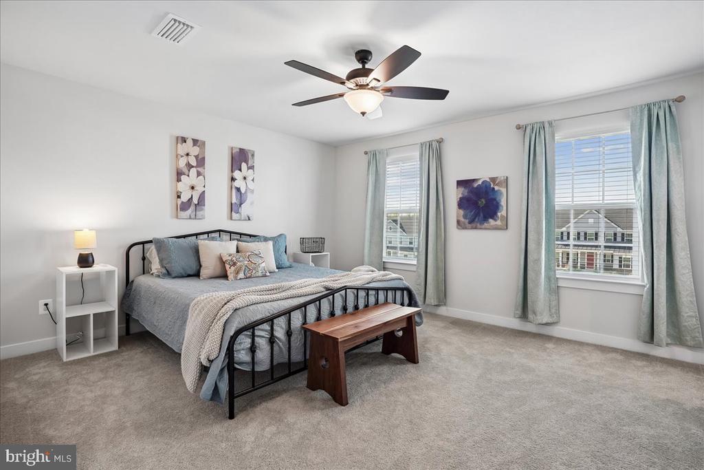 8016 INTERNATIONAL DR, WARRENTON, Virginia 20187, 4 Bedrooms Bedrooms, ,3 BathroomsBathrooms,Residential,8016 INTERNATIONAL DR,VAFQ2021968 MLS # VAFQ2021968