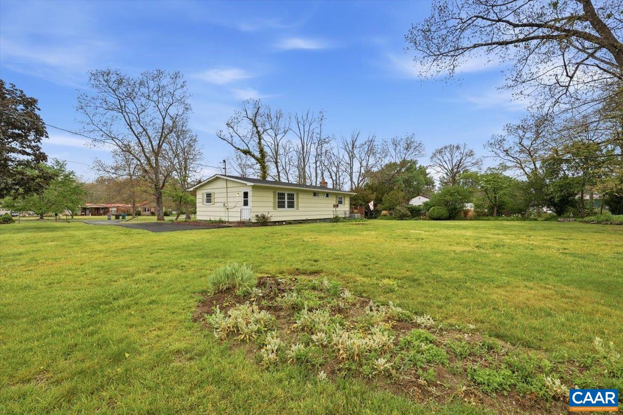 147 RANKIN LN, STUARTS DRAFT, Virginia 24477, 3 Bedrooms Bedrooms, ,2 BathroomsBathrooms,Residential,147 RANKIN LN,676576 MLS # 676576
