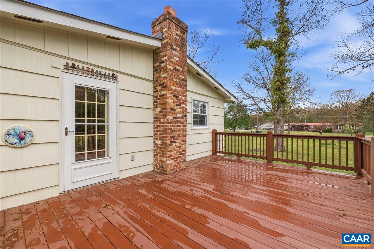 147 RANKIN LN, STUARTS DRAFT, Virginia 24477, 3 Bedrooms Bedrooms, ,2 BathroomsBathrooms,Residential,147 RANKIN LN,676576 MLS # 676576