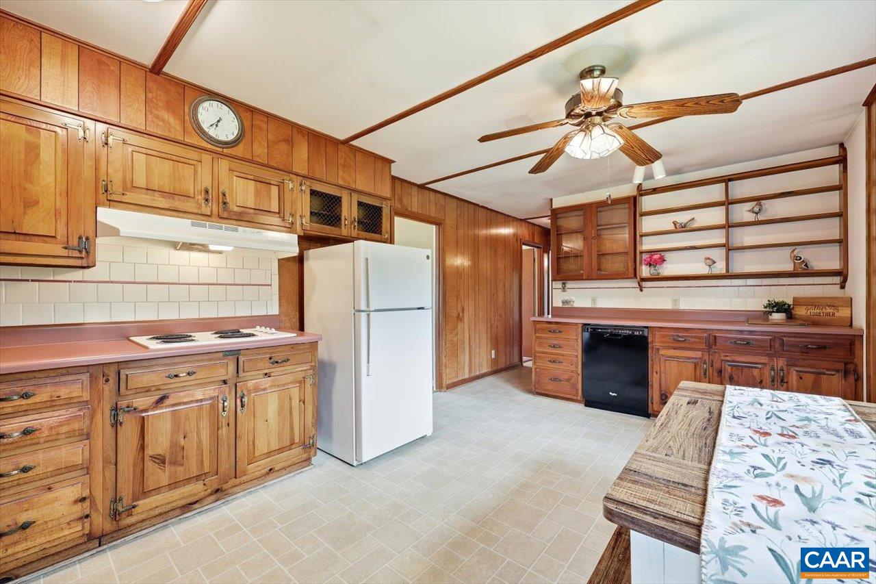 147 RANKIN LN, STUARTS DRAFT, Virginia 24477, 3 Bedrooms Bedrooms, ,2 BathroomsBathrooms,Residential,147 RANKIN LN,676576 MLS # 676576
