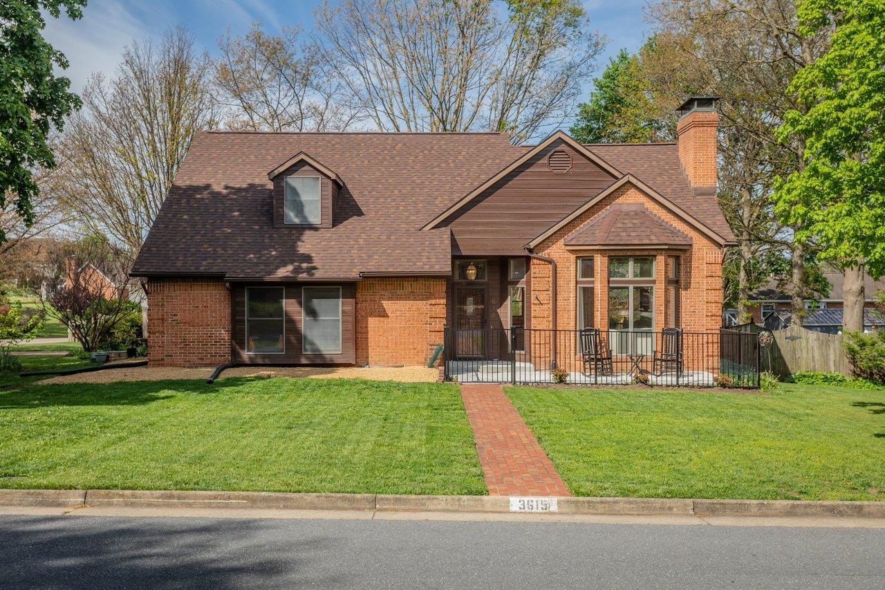 3615 NUTMEG CT, ROCKINGHAM, Virginia 22801, 3 Bedrooms Bedrooms, ,3 BathroomsBathrooms,Residential,3615 NUTMEG CT,676701 MLS # 676701