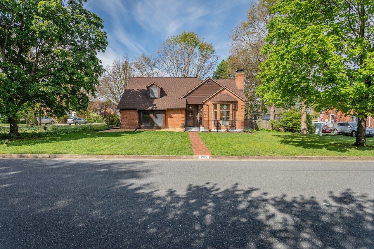 3615 NUTMEG CT, ROCKINGHAM, Virginia 22801, 3 Bedrooms Bedrooms, ,3 BathroomsBathrooms,Residential,3615 NUTMEG CT,676701 MLS # 676701