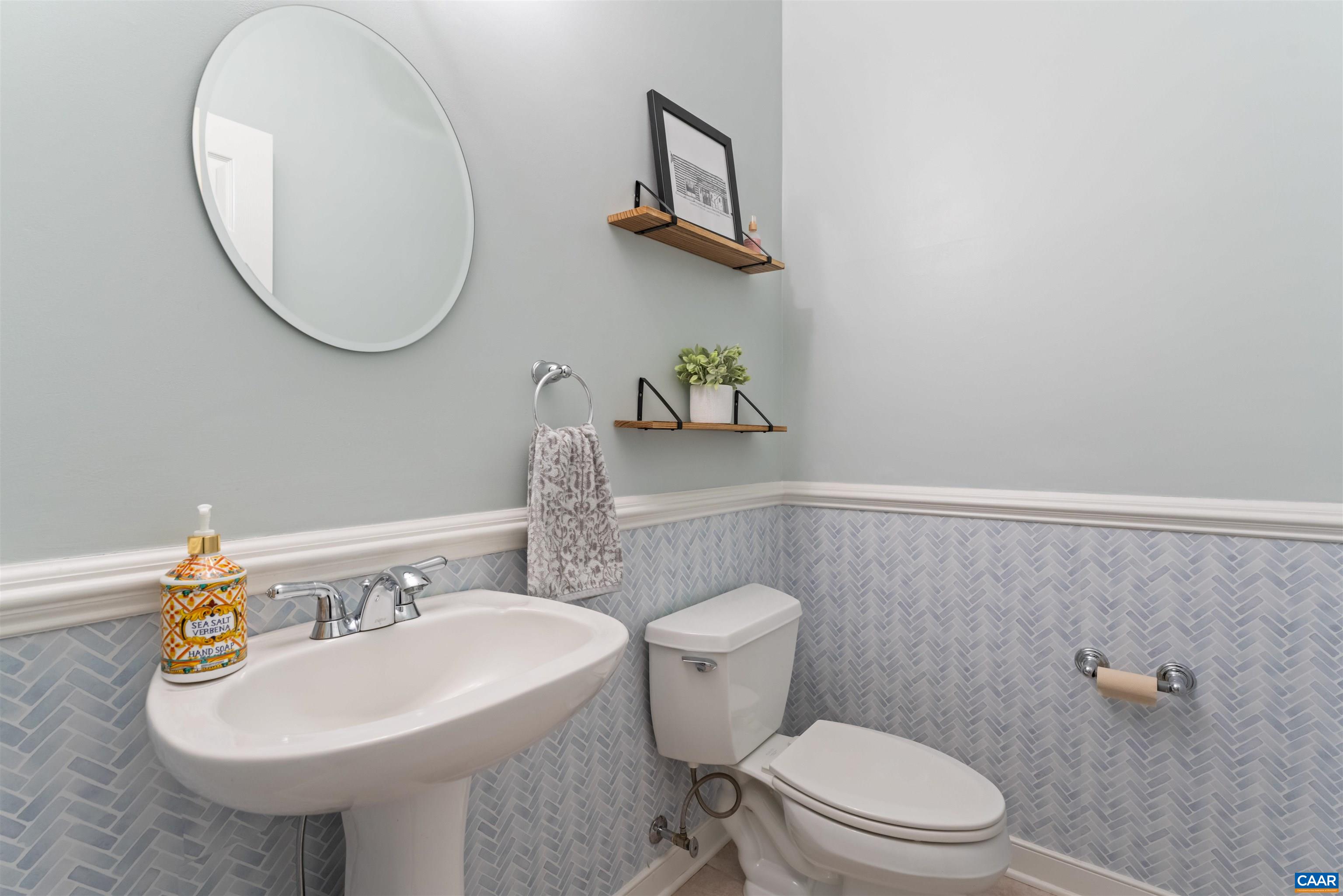 3310 WOODCREEK DR, CHARLOTTESVILLE, Virginia 22911, 3 Bedrooms Bedrooms, ,2 BathroomsBathrooms,Residential,3310 WOODCREEK DR,676723 MLS # 676723