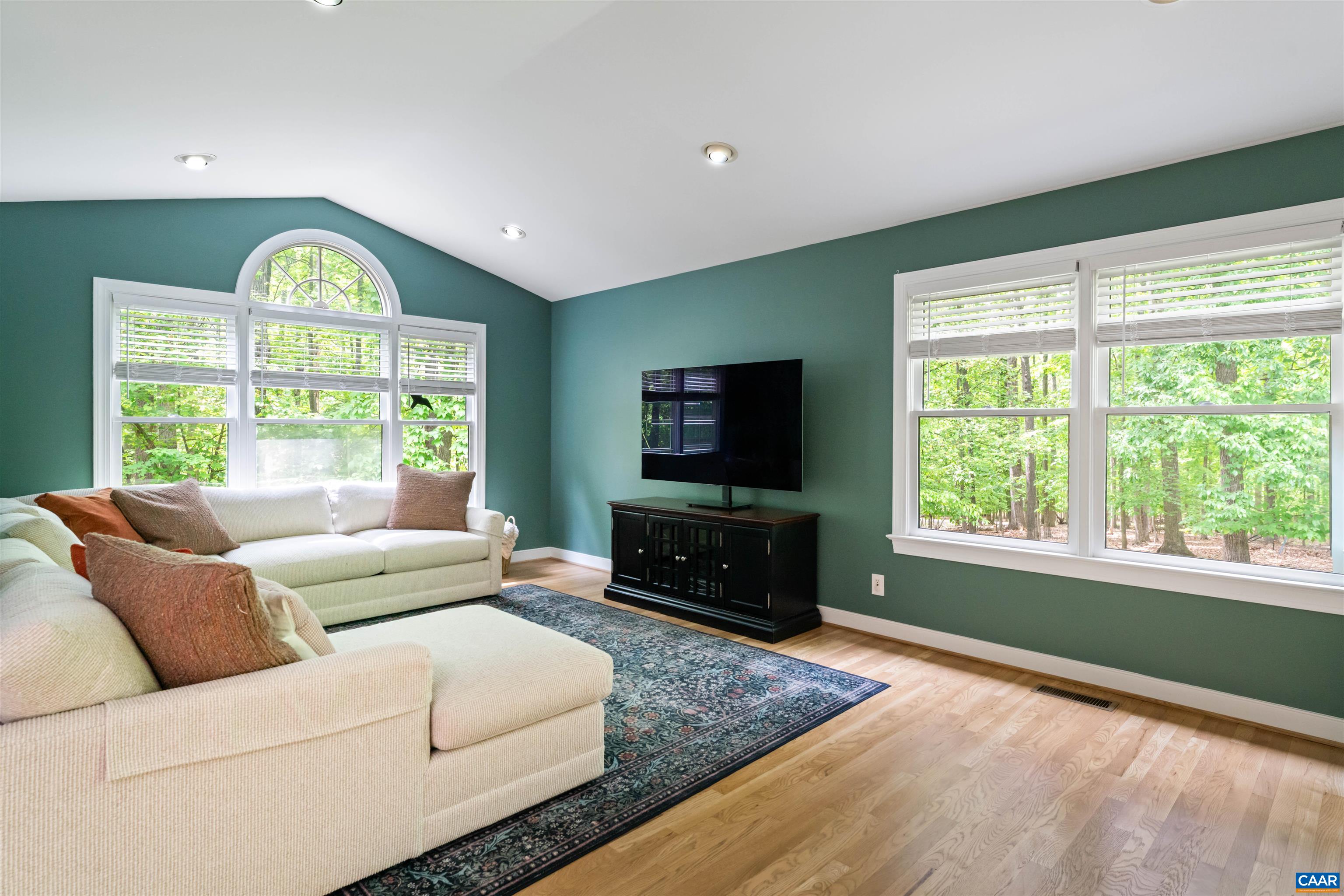 3310 WOODCREEK DR, CHARLOTTESVILLE, Virginia 22911, 3 Bedrooms Bedrooms, ,2 BathroomsBathrooms,Residential,3310 WOODCREEK DR,676723 MLS # 676723