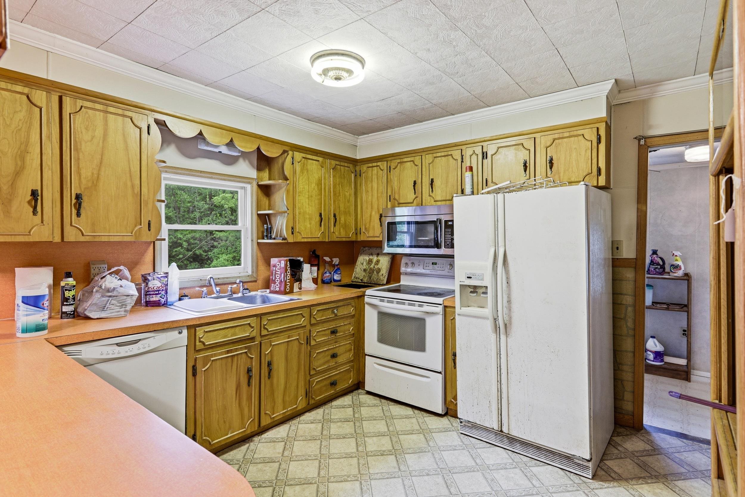 13896 ROCKINGHAM PIKE, ELKTON, Virginia 22827, 3 Bedrooms Bedrooms, ,1 BathroomBathrooms,Residential,13896 ROCKINGHAM PIKE,676886 MLS # 676886