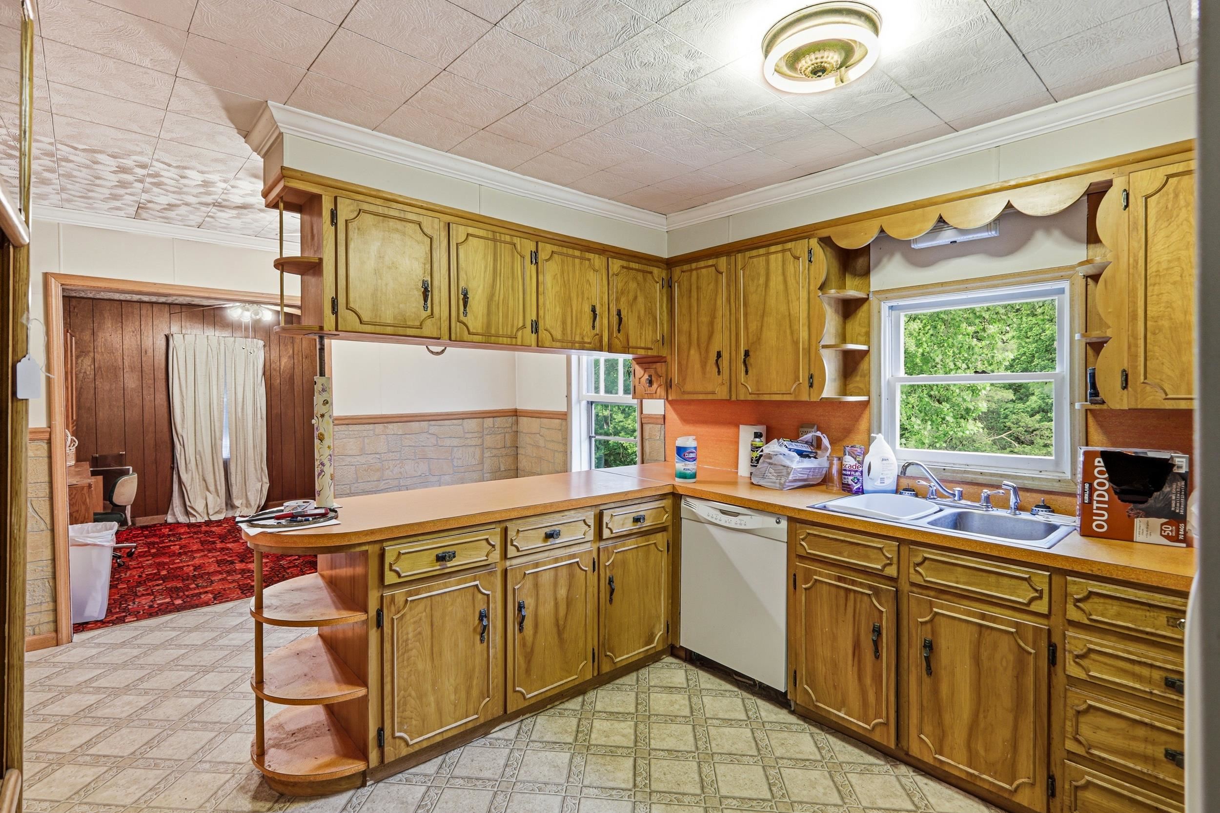 13896 ROCKINGHAM PIKE, ELKTON, Virginia 22827, 3 Bedrooms Bedrooms, ,1 BathroomBathrooms,Residential,13896 ROCKINGHAM PIKE,676886 MLS # 676886