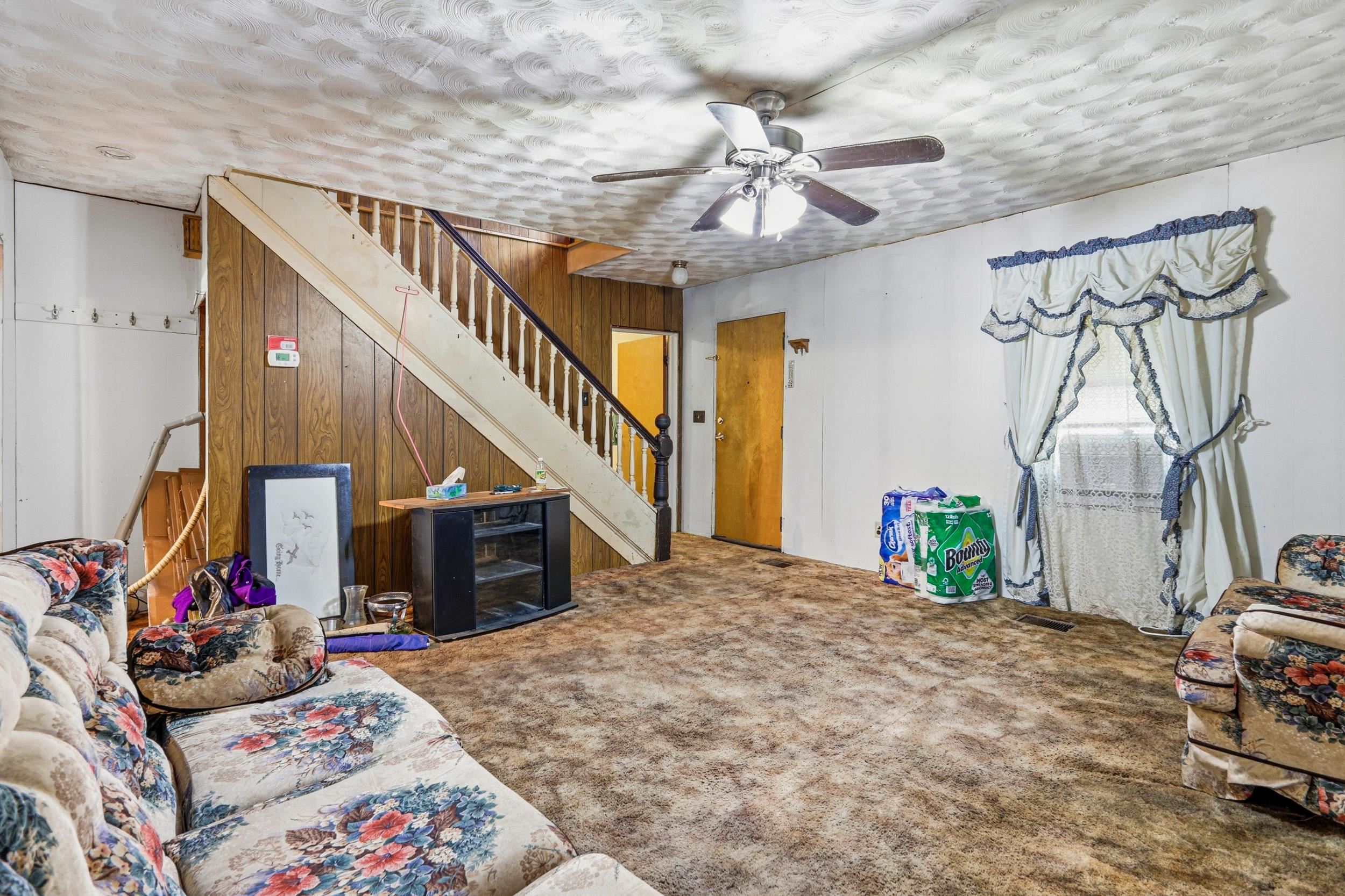 13896 ROCKINGHAM PIKE, ELKTON, Virginia 22827, 3 Bedrooms Bedrooms, ,1 BathroomBathrooms,Residential,13896 ROCKINGHAM PIKE,676886 MLS # 676886