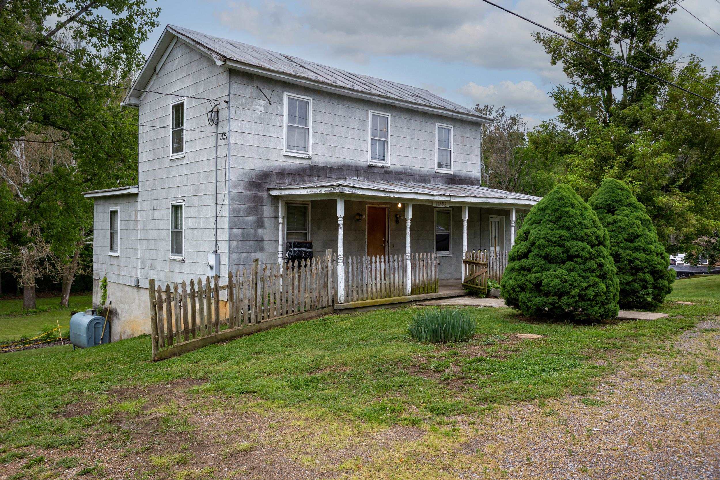 13896 ROCKINGHAM PIKE, ELKTON, Virginia 22827, 3 Bedrooms Bedrooms, ,1 BathroomBathrooms,Residential,13896 ROCKINGHAM PIKE,676886 MLS # 676886