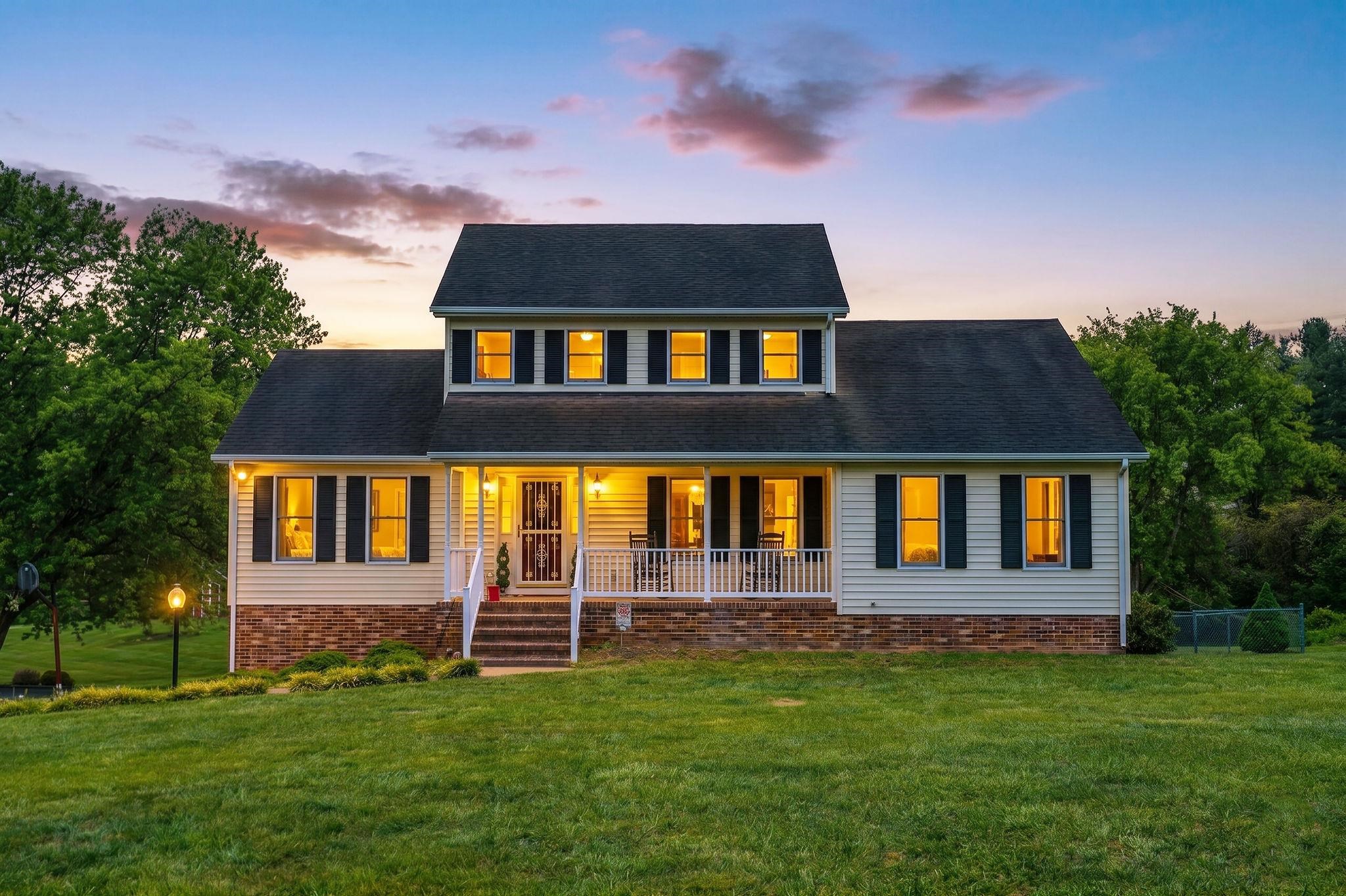 212 WINDERMERE DR, WAYNESBORO, Virginia 22980, 3 Bedrooms Bedrooms, ,2 BathroomsBathrooms,Residential,212 WINDERMERE DR,676887 MLS # 676887