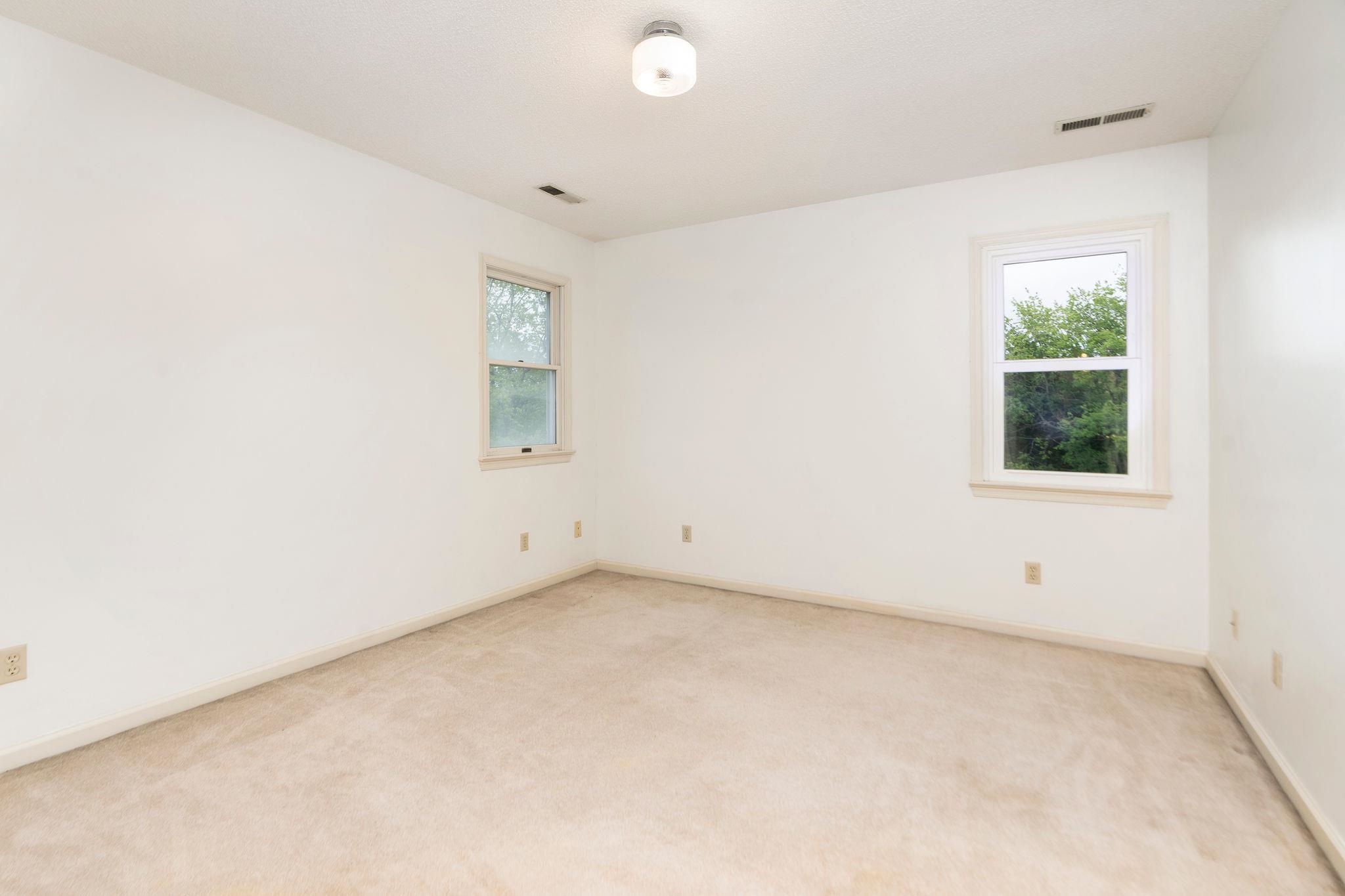 212 WINDERMERE DR, WAYNESBORO, Virginia 22980, 3 Bedrooms Bedrooms, ,2 BathroomsBathrooms,Residential,212 WINDERMERE DR,676887 MLS # 676887