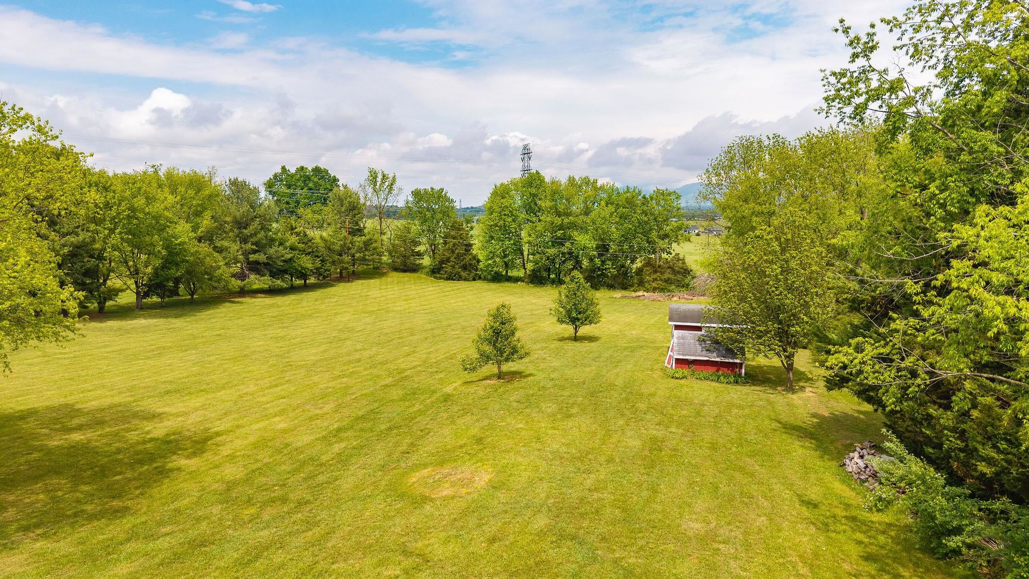 212 WINDERMERE DR, WAYNESBORO, Virginia 22980, 3 Bedrooms Bedrooms, ,2 BathroomsBathrooms,Residential,212 WINDERMERE DR,676887 MLS # 676887