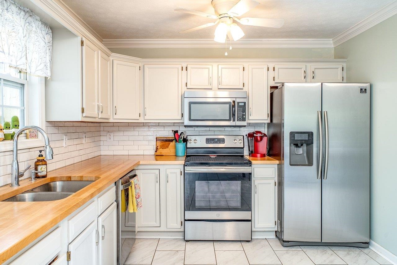 122 KITTIWAKE CT, ELKTON, Virginia 22827, 3 Bedrooms Bedrooms, ,3 BathroomsBathrooms,Residential,122 KITTIWAKE CT,676889 MLS # 676889
