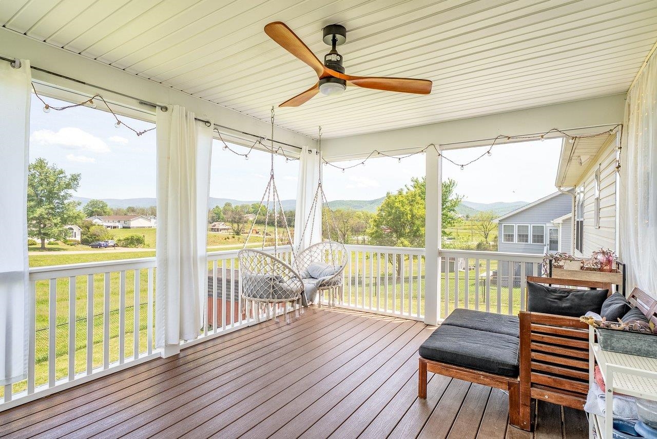 122 KITTIWAKE CT, ELKTON, Virginia 22827, 3 Bedrooms Bedrooms, ,3 BathroomsBathrooms,Residential,122 KITTIWAKE CT,676889 MLS # 676889