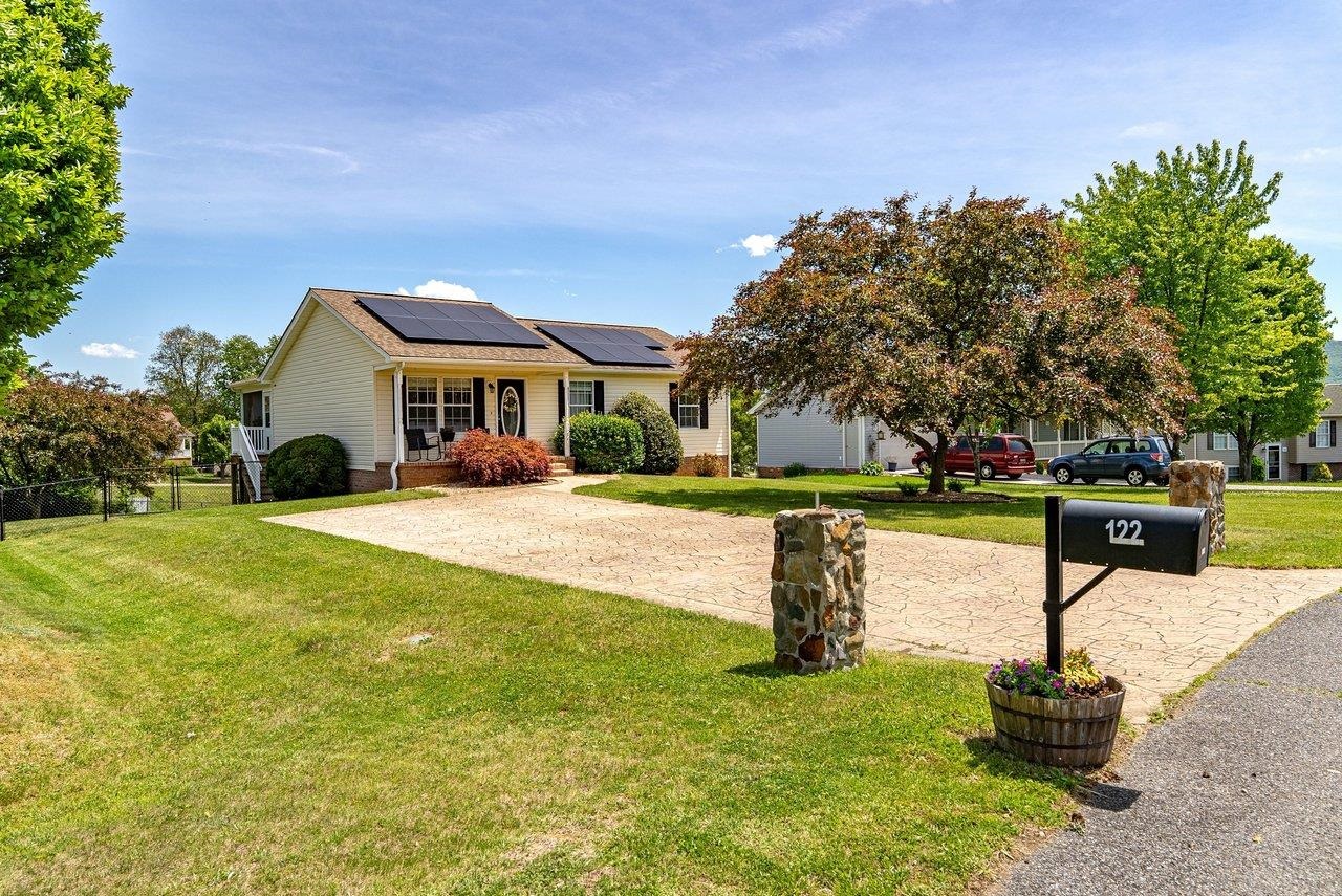 122 KITTIWAKE CT, ELKTON, Virginia 22827, 3 Bedrooms Bedrooms, ,3 BathroomsBathrooms,Residential,122 KITTIWAKE CT,676889 MLS # 676889
