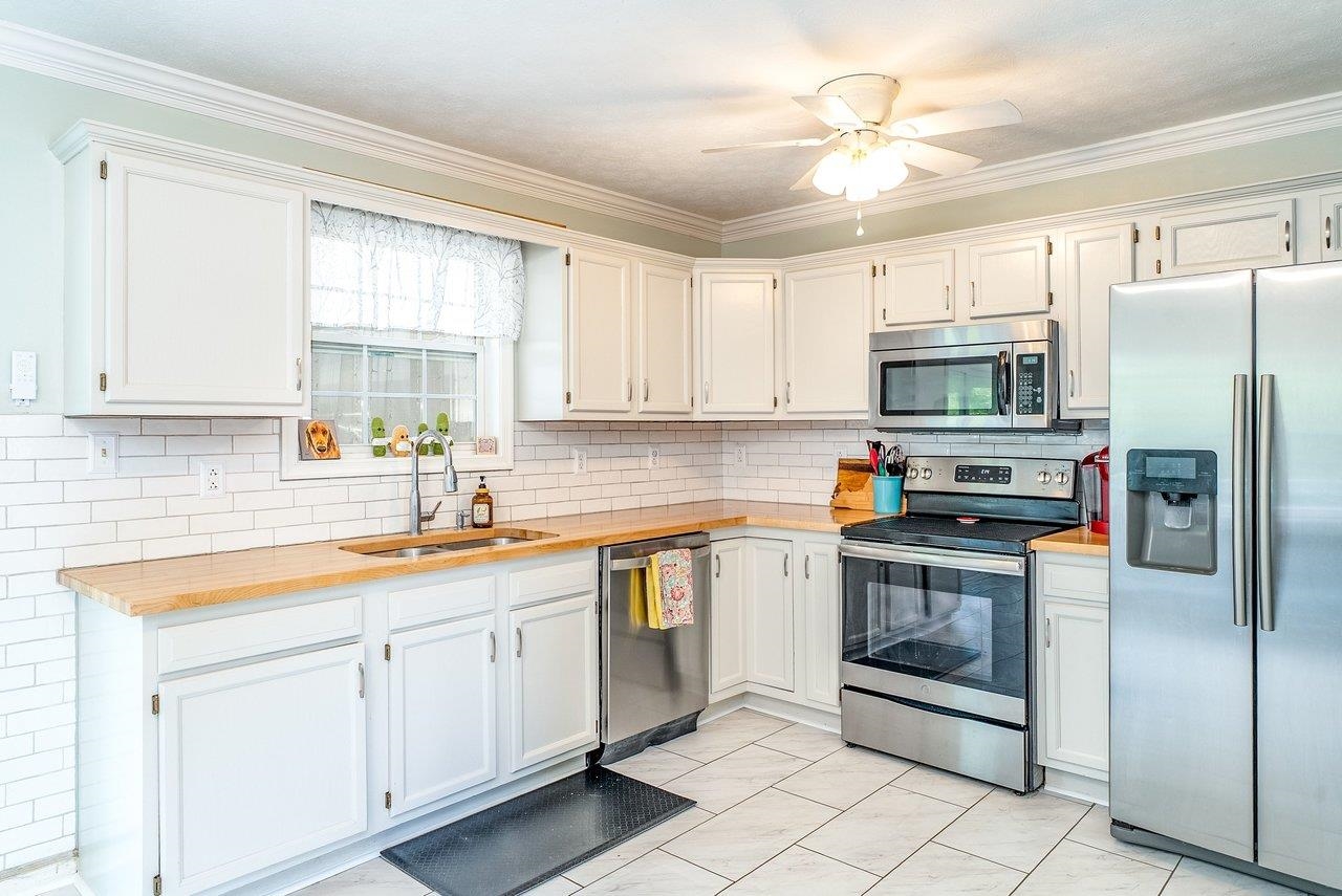 122 KITTIWAKE CT, ELKTON, Virginia 22827, 3 Bedrooms Bedrooms, ,3 BathroomsBathrooms,Residential,122 KITTIWAKE CT,676889 MLS # 676889