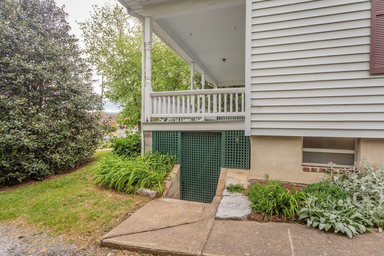 107 N TIMBER WAY, BROADWAY, Virginia 22815, 4 Bedrooms Bedrooms, ,1 BathroomBathrooms,Residential,107 N TIMBER WAY,676892 MLS # 676892