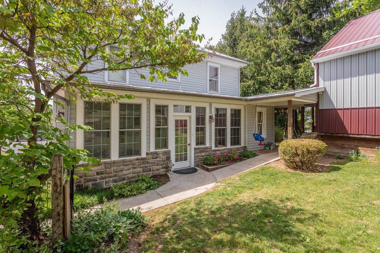 107 N TIMBER WAY, BROADWAY, Virginia 22815, 4 Bedrooms Bedrooms, ,1 BathroomBathrooms,Residential,107 N TIMBER WAY,676892 MLS # 676892
