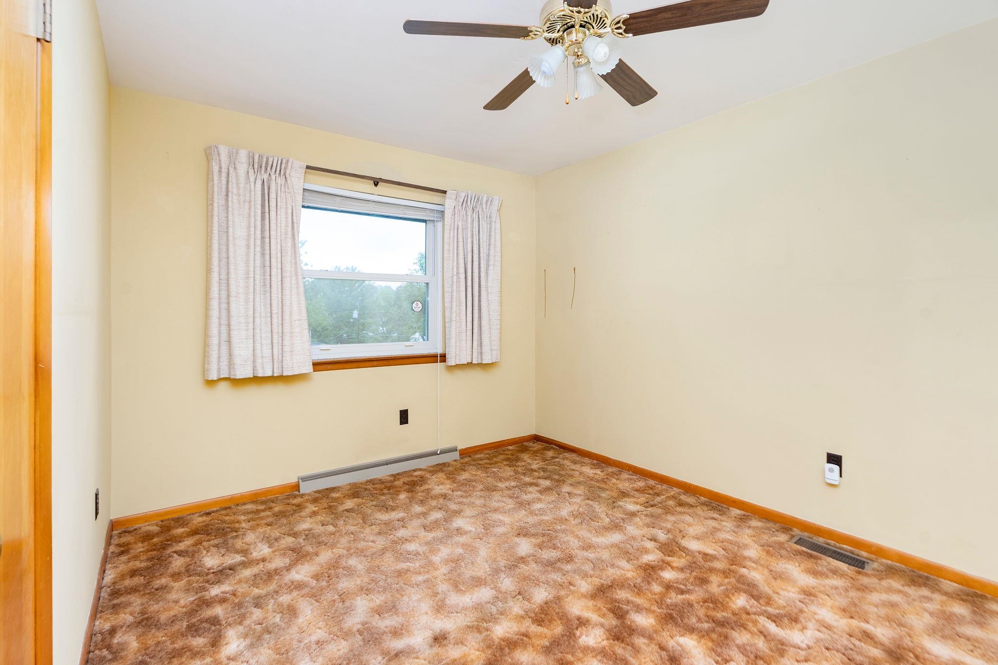 1319 BLANDFORD ST, STAUNTON, Virginia 24401, 3 Bedrooms Bedrooms, ,1 BathroomBathrooms,Residential,1319 BLANDFORD ST,676893 MLS # 676893
