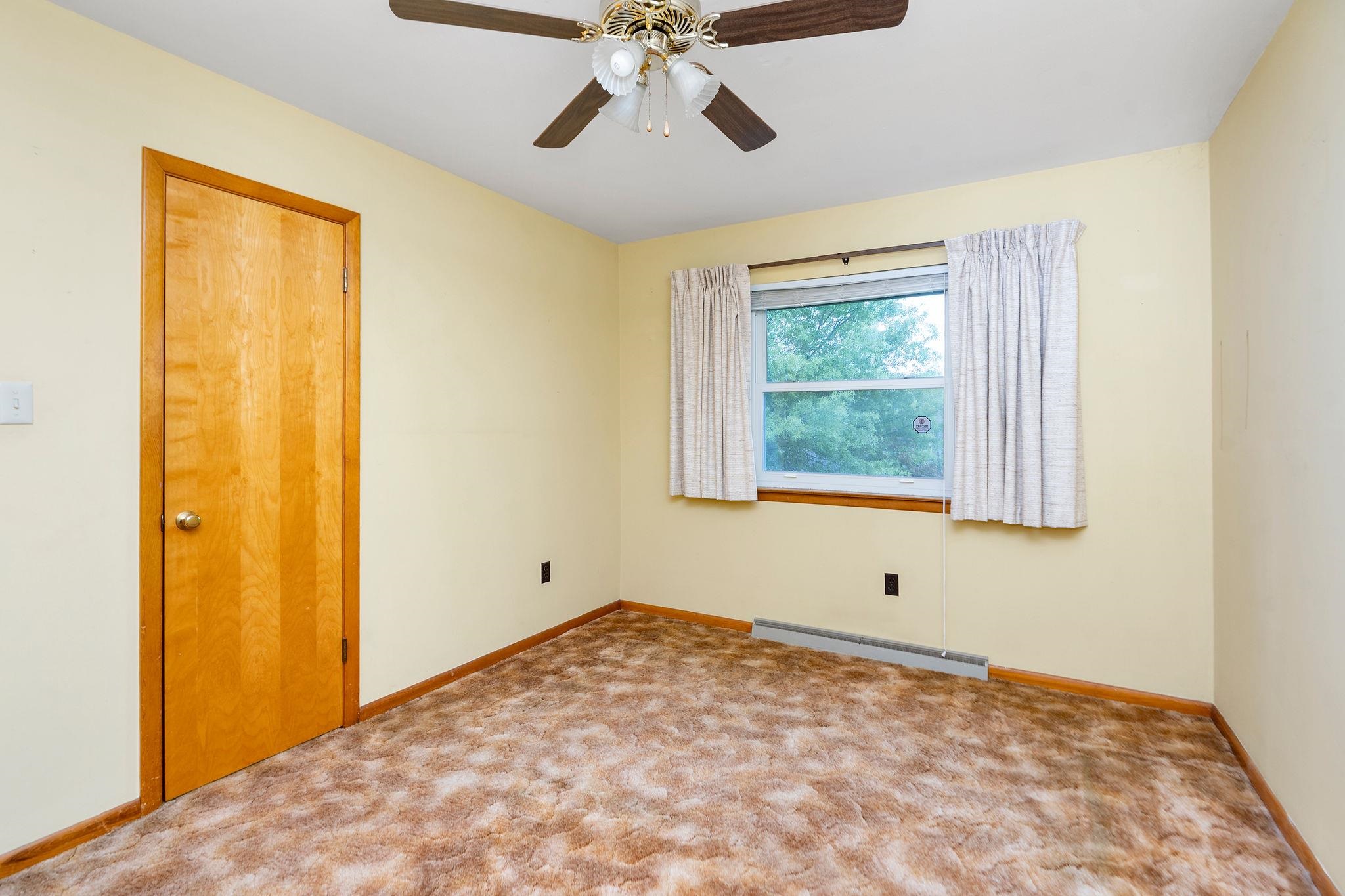 1319 BLANDFORD ST, STAUNTON, Virginia 24401, 3 Bedrooms Bedrooms, ,1 BathroomBathrooms,Residential,1319 BLANDFORD ST,676893 MLS # 676893