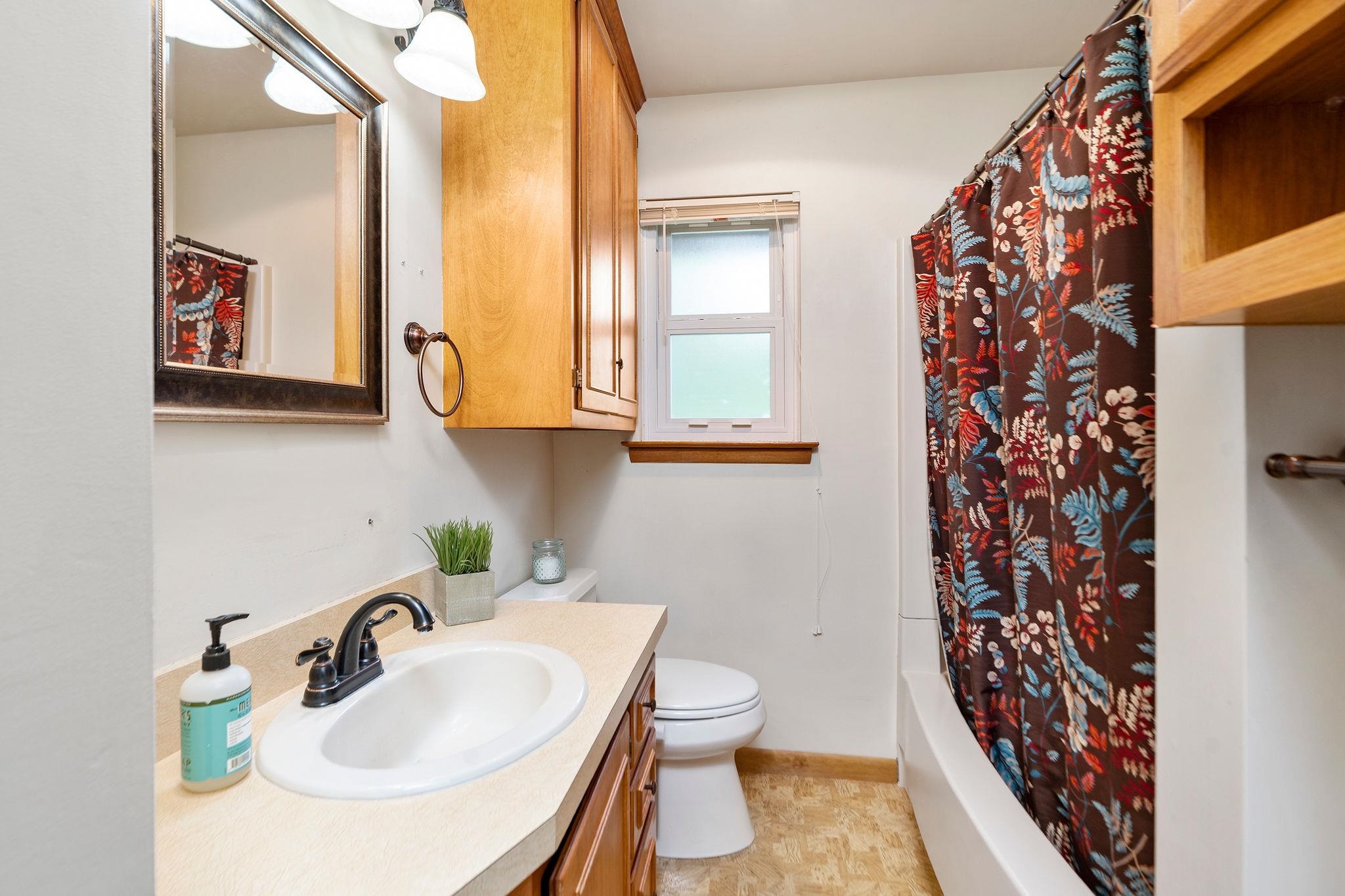 1319 BLANDFORD ST, STAUNTON, Virginia 24401, 3 Bedrooms Bedrooms, ,1 BathroomBathrooms,Residential,1319 BLANDFORD ST,676893 MLS # 676893