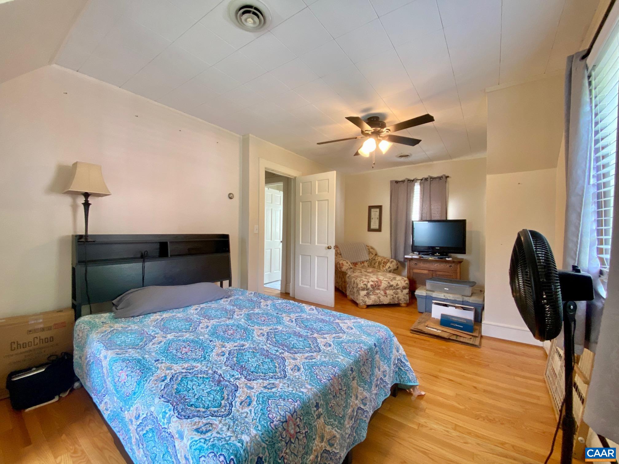 210 W GORDON AVE, GORDONSVILLE, Virginia 22942, 3 Bedrooms Bedrooms, ,2 BathroomsBathrooms,Residential,210 W GORDON AVE,676894 MLS # 676894