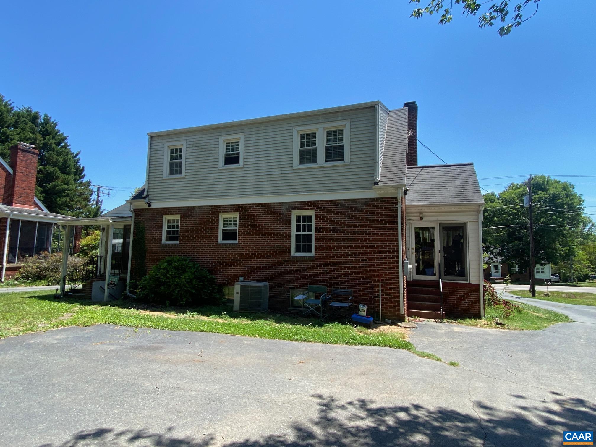 210 W GORDON AVE, GORDONSVILLE, Virginia 22942, 3 Bedrooms Bedrooms, ,2 BathroomsBathrooms,Residential,210 W GORDON AVE,676894 MLS # 676894 210 W GORDON AVE, GORDONSVILLE, Virginia 22942, 3 Bedrooms Bedrooms, ,2 BathroomsBathrooms,Residential,210 W GORDON AVE,676894 MLS # 676894