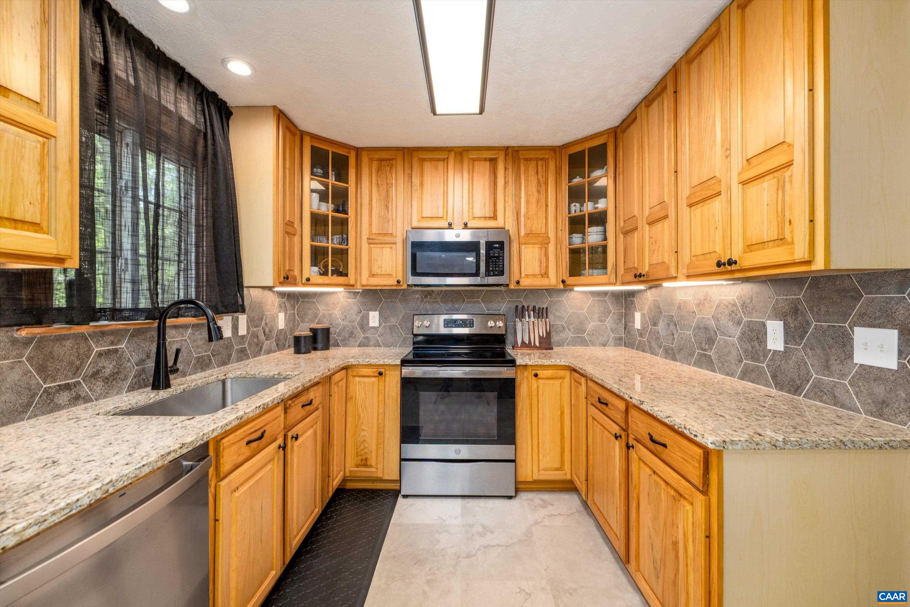 18 SEMINOLE TRL, PALMYRA, Virginia 22963, 3 Bedrooms Bedrooms, ,2 BathroomsBathrooms,Residential,18 SEMINOLE TRL,676897 MLS # 676897