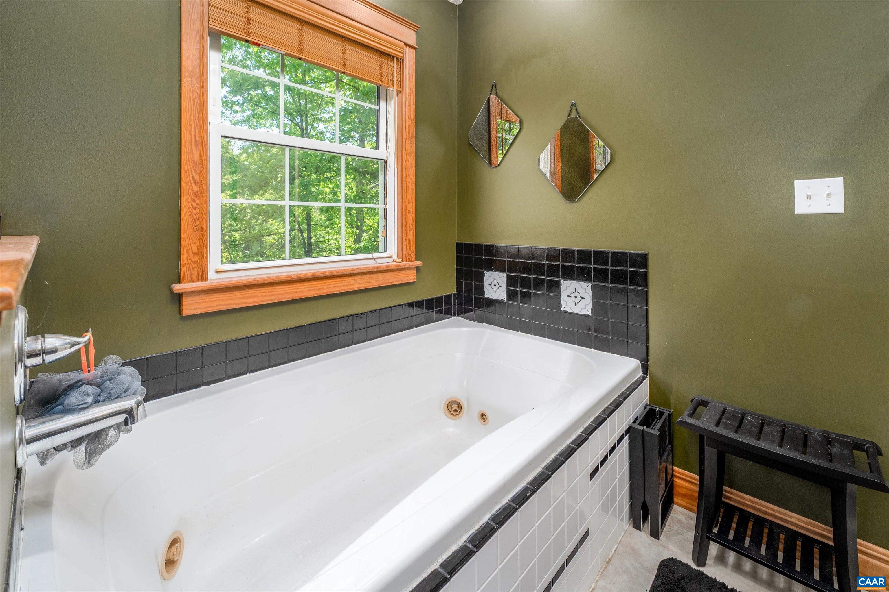 18 SEMINOLE TRL, PALMYRA, Virginia 22963, 3 Bedrooms Bedrooms, ,2 BathroomsBathrooms,Residential,18 SEMINOLE TRL,676897 MLS # 676897