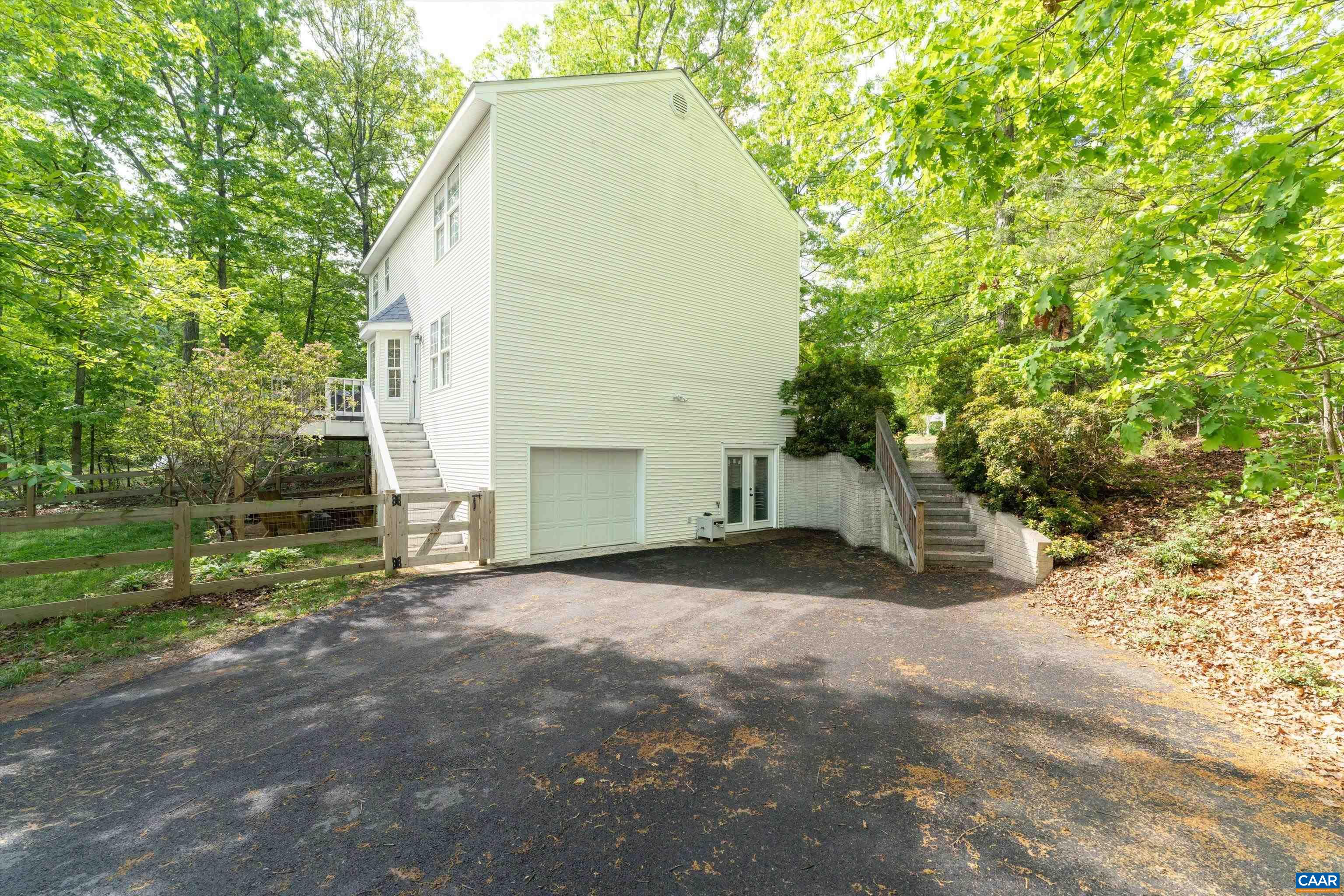 18 SEMINOLE TRL, PALMYRA, Virginia 22963, 3 Bedrooms Bedrooms, ,2 BathroomsBathrooms,Residential,18 SEMINOLE TRL,676897 MLS # 676897