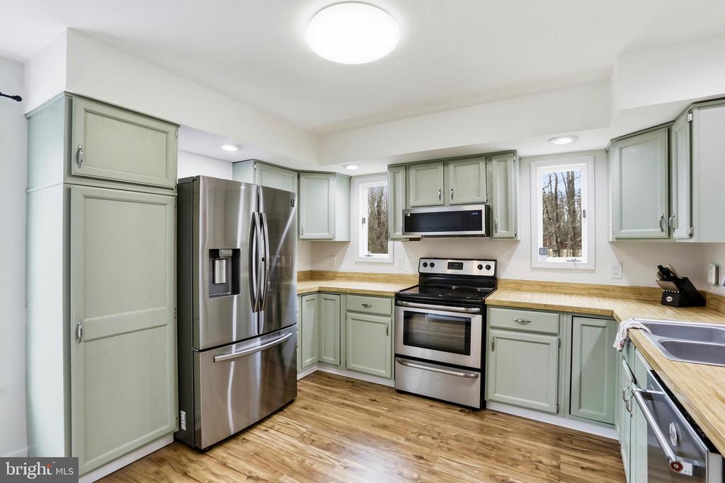 1503 GRACE ESTATES DR, CATLETT, Virginia 20119, 4 Bedrooms Bedrooms, ,3 BathroomsBathrooms,Residential,1503 GRACE ESTATES DR,VAFQ2020802 MLS # VAFQ2020802