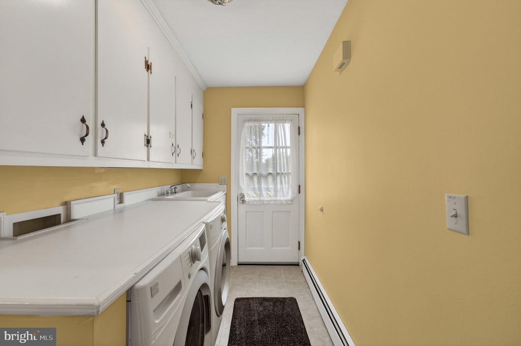 19059 CARLETON DR, CULPEPER, Virginia 22701, 6 Bedrooms Bedrooms, ,4 BathroomsBathrooms,Residential,19059 CARLETON DR,VACU2013466 MLS # VACU2013466