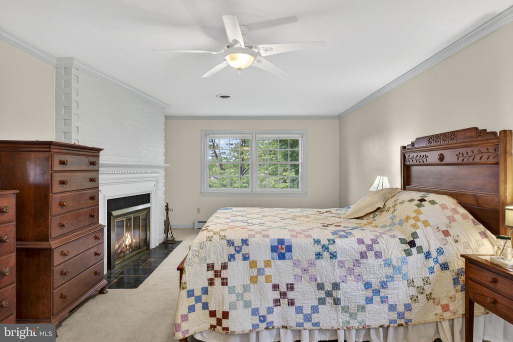 19059 CARLETON DR, CULPEPER, Virginia 22701, 6 Bedrooms Bedrooms, ,4 BathroomsBathrooms,Residential,19059 CARLETON DR,VACU2013466 MLS # VACU2013466