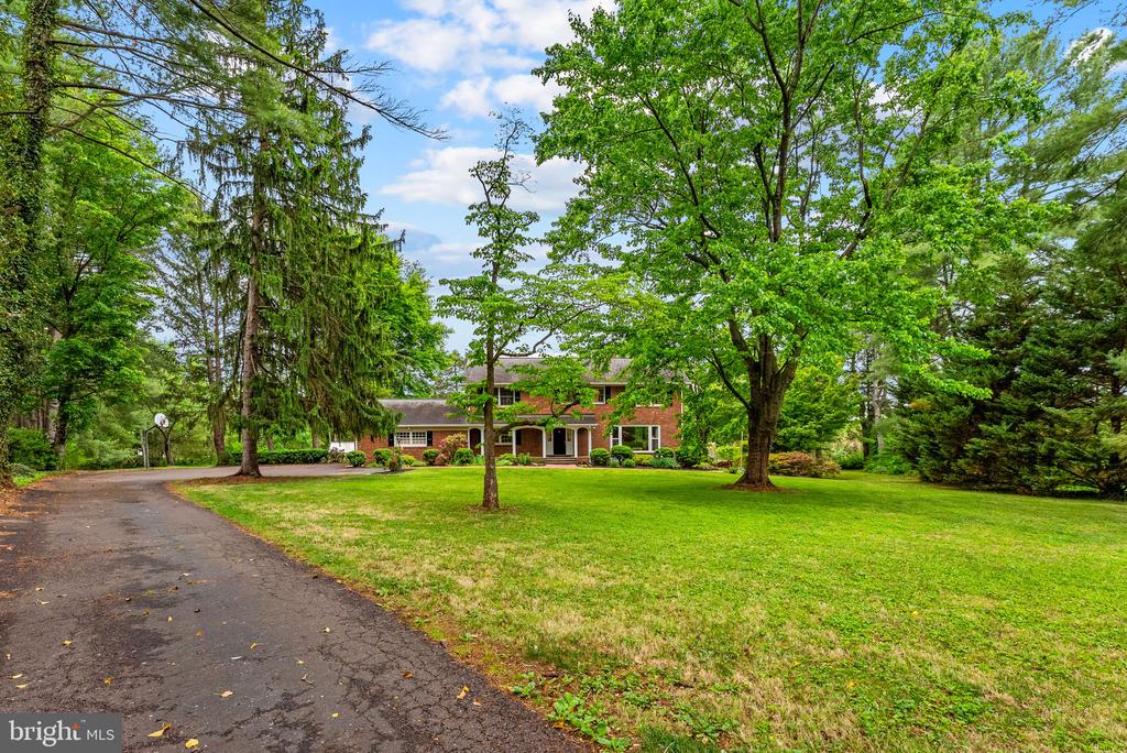 19059 CARLETON DR, CULPEPER, Virginia 22701, 6 Bedrooms Bedrooms, ,4 BathroomsBathrooms,Residential,19059 CARLETON DR,VACU2013466 MLS # VACU2013466