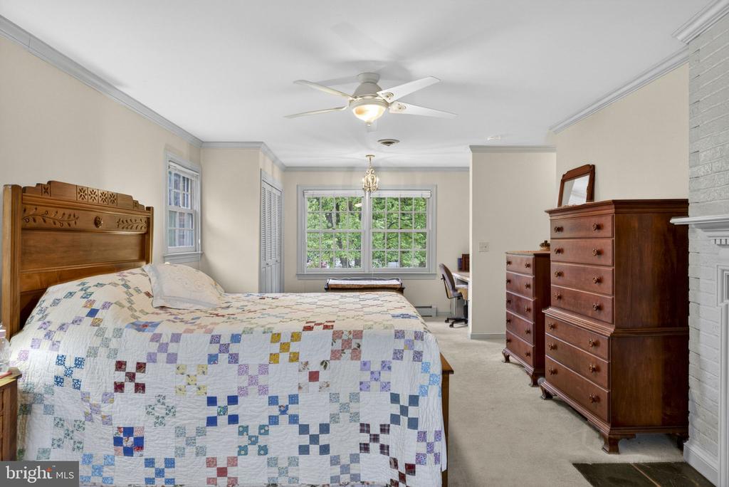 19059 CARLETON DR, CULPEPER, Virginia 22701, 6 Bedrooms Bedrooms, ,4 BathroomsBathrooms,Residential,19059 CARLETON DR,VACU2013466 MLS # VACU2013466
