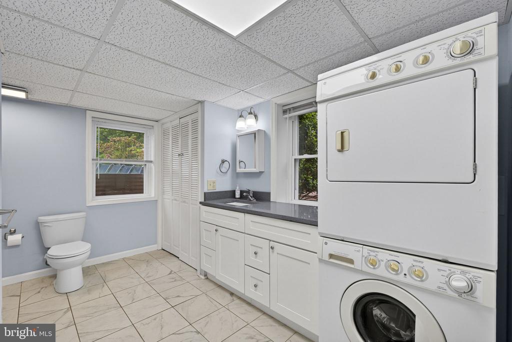 19059 CARLETON DR, CULPEPER, Virginia 22701, 6 Bedrooms Bedrooms, ,4 BathroomsBathrooms,Residential,19059 CARLETON DR,VACU2013466 MLS # VACU2013466