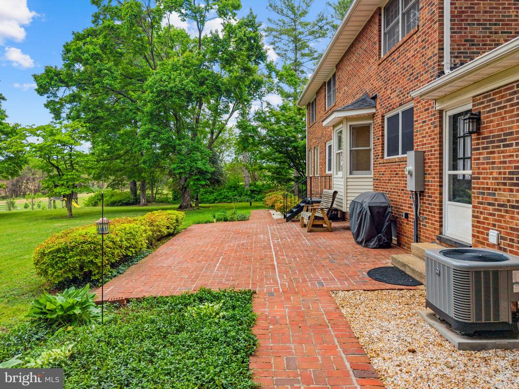 19059 CARLETON DR, CULPEPER, Virginia 22701, 6 Bedrooms Bedrooms, ,4 BathroomsBathrooms,Residential,19059 CARLETON DR,VACU2013466 MLS # VACU2013466