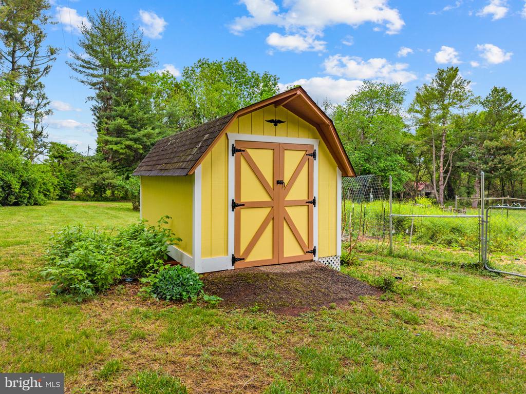 19059 CARLETON DR, CULPEPER, Virginia 22701, 6 Bedrooms Bedrooms, ,4 BathroomsBathrooms,Residential,19059 CARLETON DR,VACU2013466 MLS # VACU2013466