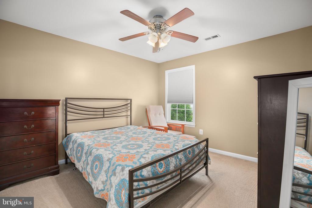 10100 SACHS CT, FREDERICKSBURG, Virginia 22408, 6 Bedrooms Bedrooms, ,4 BathroomsBathrooms,Residential,10100 SACHS CT,VASP2041660 MLS # VASP2041660