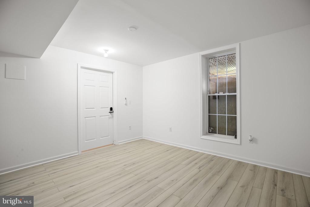 10100 SACHS CT, FREDERICKSBURG, Virginia 22408, 6 Bedrooms Bedrooms, ,4 BathroomsBathrooms,Residential,10100 SACHS CT,VASP2041660 MLS # VASP2041660