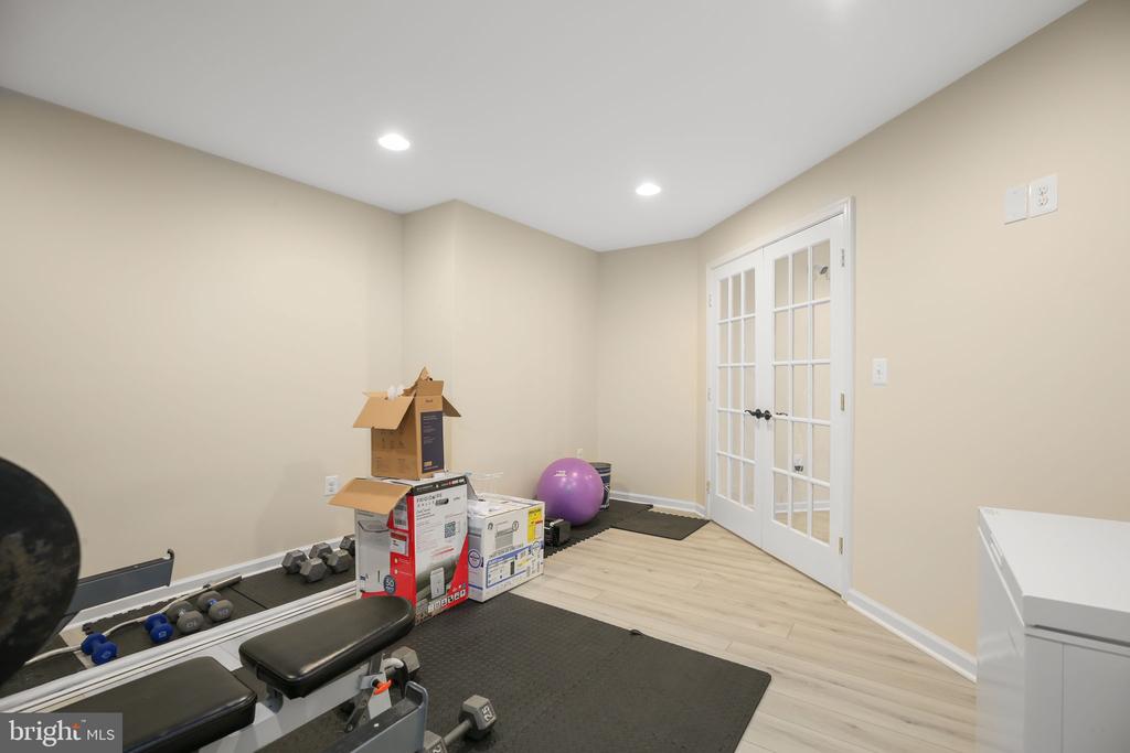 10100 SACHS CT, FREDERICKSBURG, Virginia 22408, 6 Bedrooms Bedrooms, ,4 BathroomsBathrooms,Residential,10100 SACHS CT,VASP2041660 MLS # VASP2041660