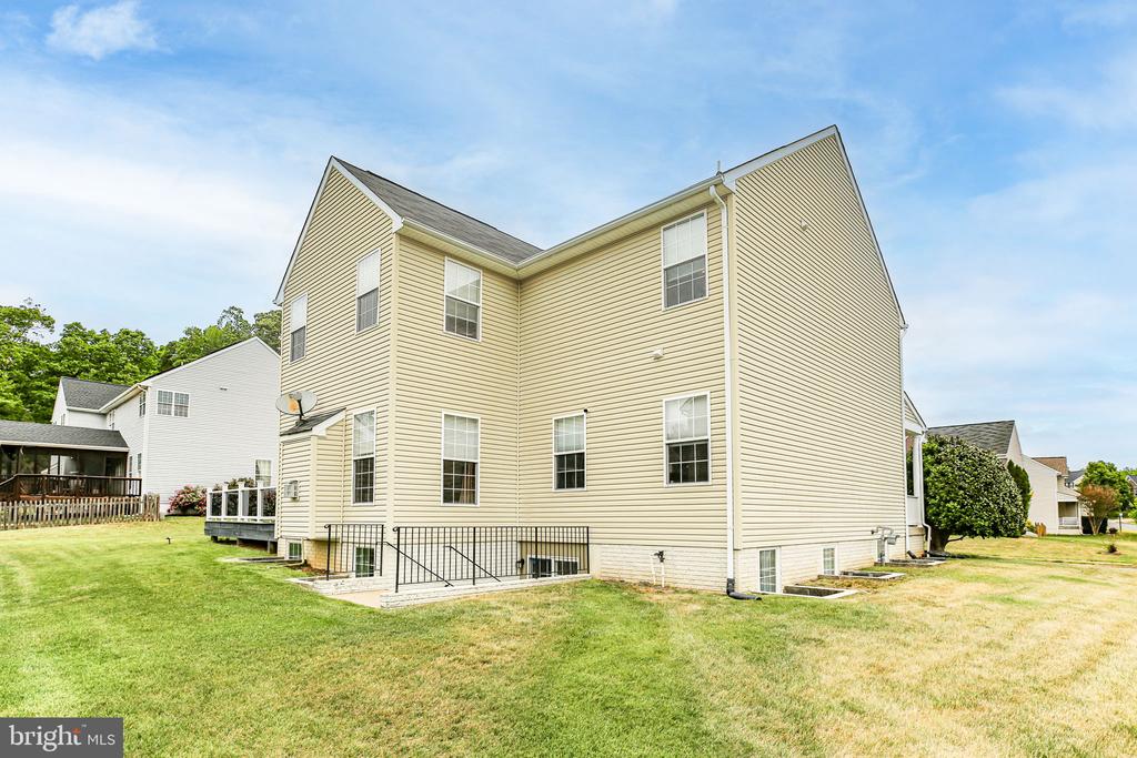 10100 SACHS CT, FREDERICKSBURG, Virginia 22408, 6 Bedrooms Bedrooms, ,4 BathroomsBathrooms,Residential,10100 SACHS CT,VASP2041660 MLS # VASP2041660